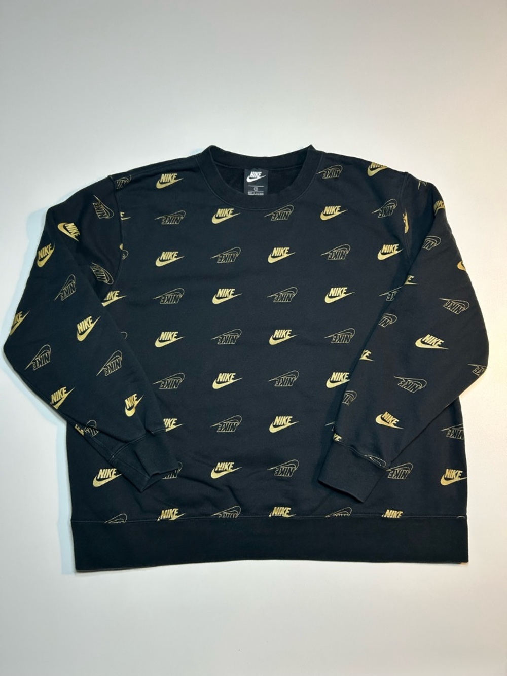 Nike Sportswear Women’s Shine All-Over Print (AOP) Metallic Gold Crew Sweatshirt